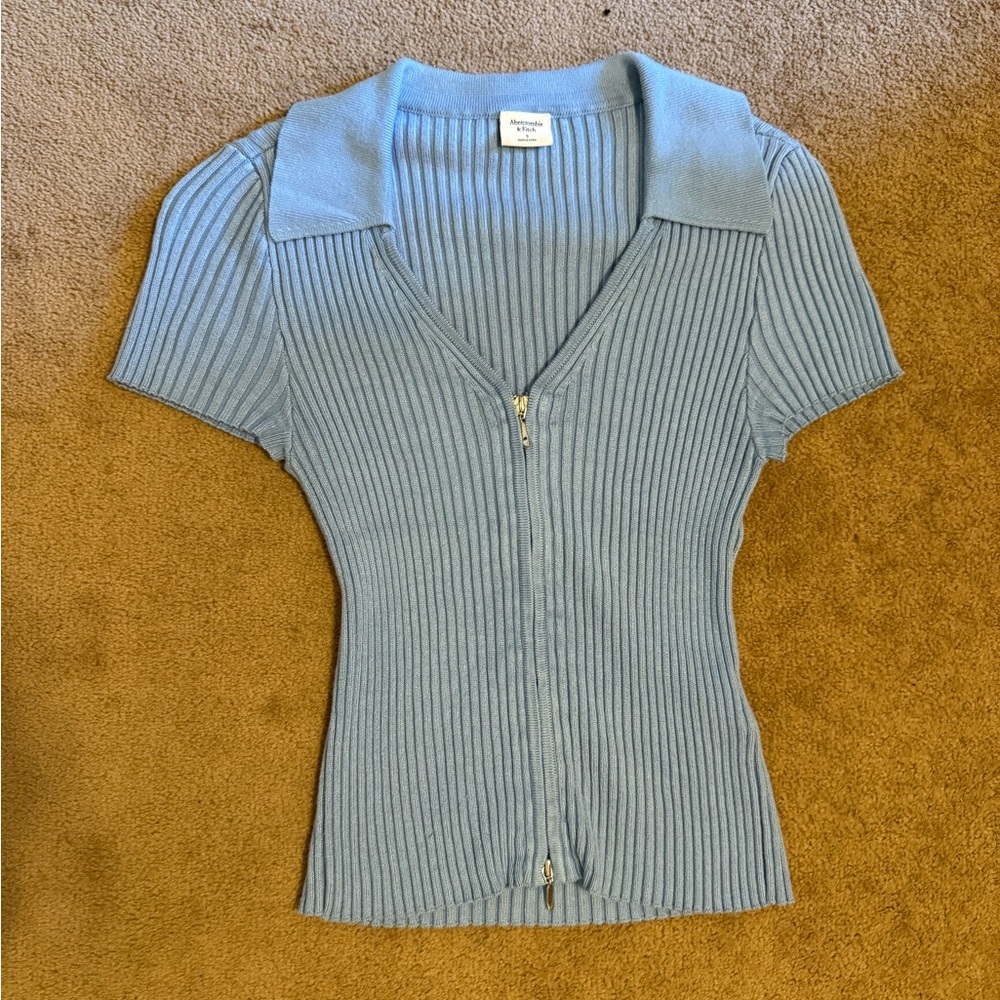 Abercrombie & Fitch Light Blue Ribbed Button Down Shirt
